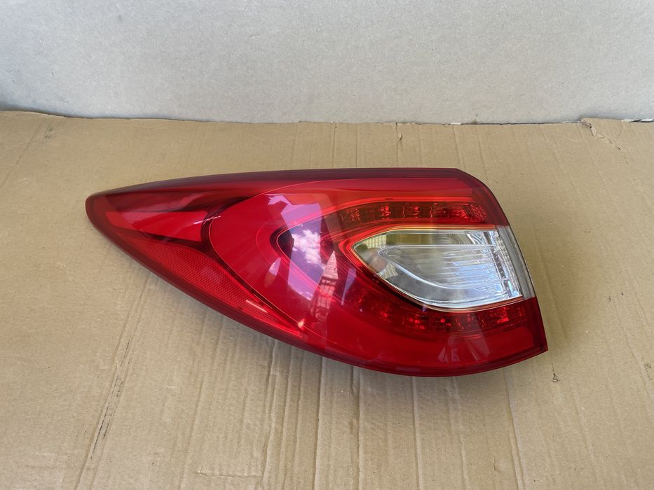 Lampa lewa tył Hyundai IX35 lift 13-15 w karoserie