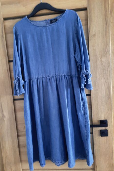 Fajna sukienka  z dżinsu