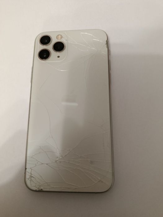 Продам айфон 11 про 256