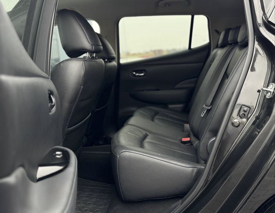 Nissan Leaf Tekna 24 kWh 11/12 Електро Авто