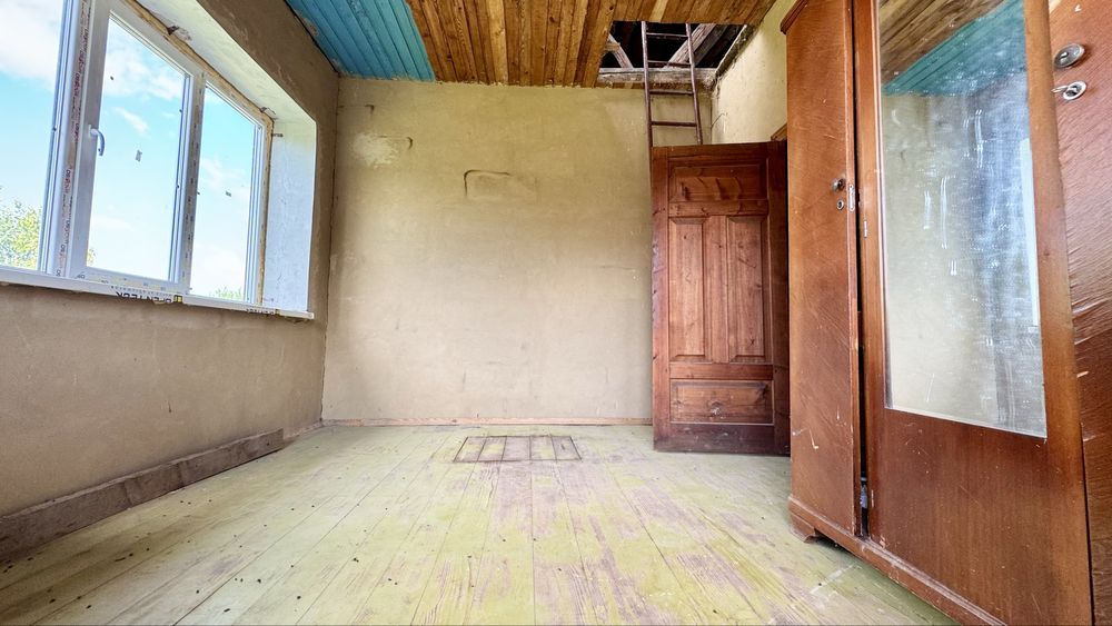 Продам будинок 115м2 в центрі смт Березна, 15 соток землі!