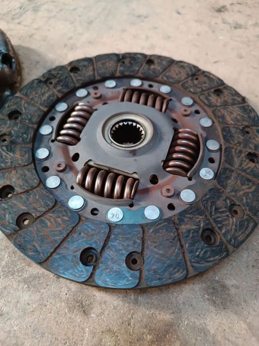 Disco embreagem - Toyota Yaris 1.4 D4D ( 2008 )
