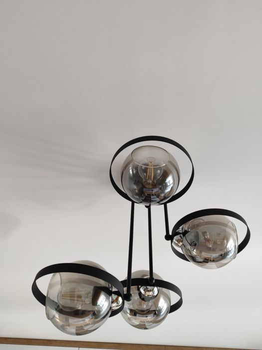 Lampa czarna szklana
