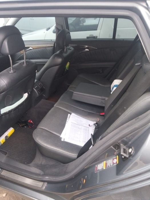 Продам Mercedes 211 для військових