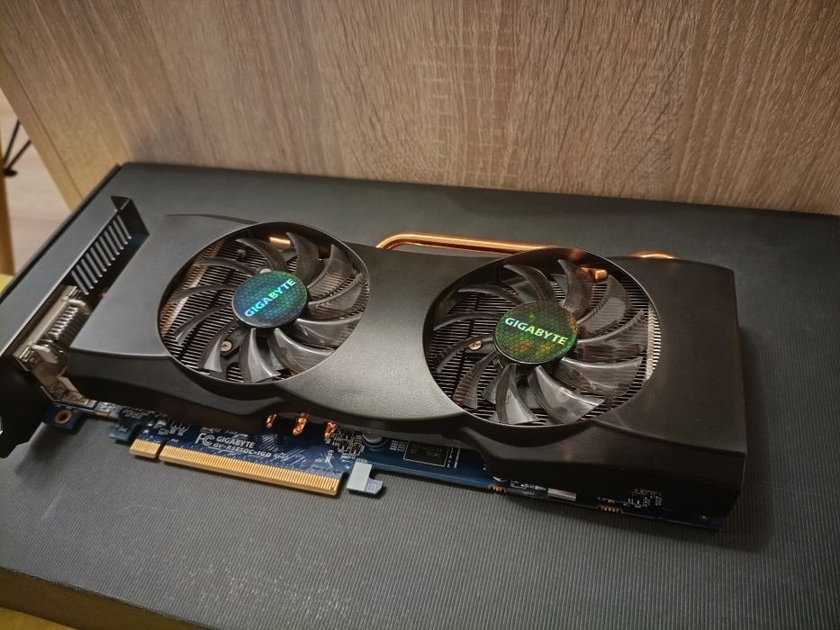 Karta graficzna Gigabyte Radeon HD5850 1GB