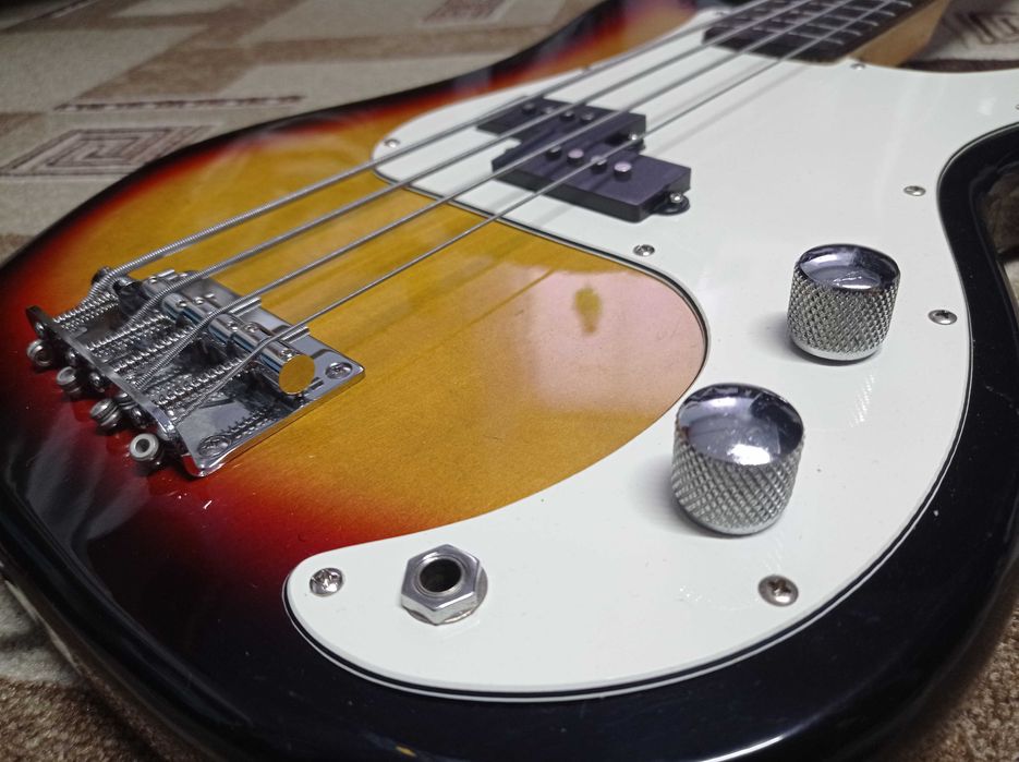 Басс гитара Fantander