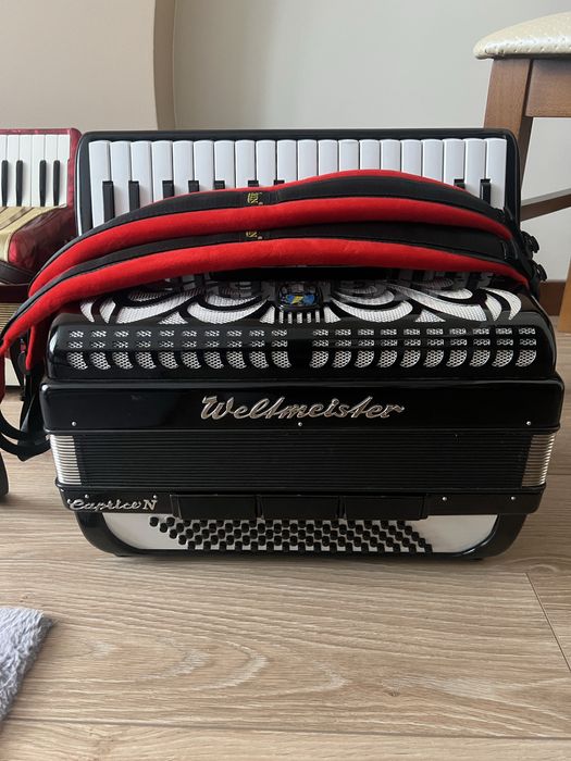 Akordeon Weltmeister Caprice N 80B