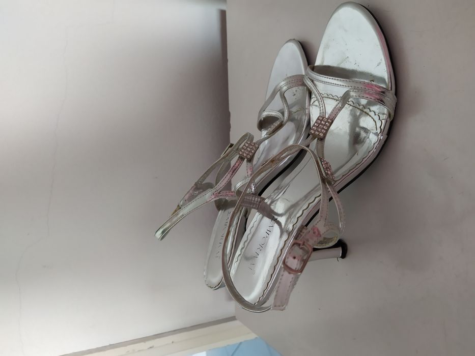 Chinelos/Sandálias 38-39