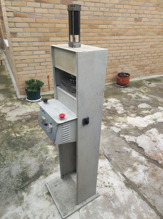 Prensa térmica em perfeito estado