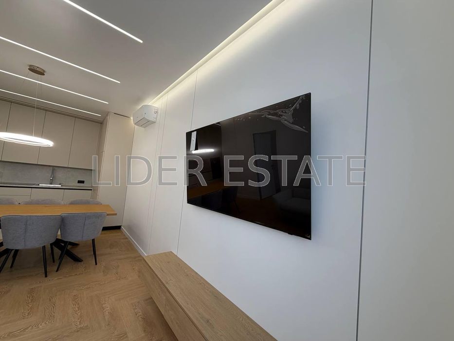 Продаж 2-кімнатної квартири в ЖК Uzh Towers | Слов'янська набережна, Ужгород