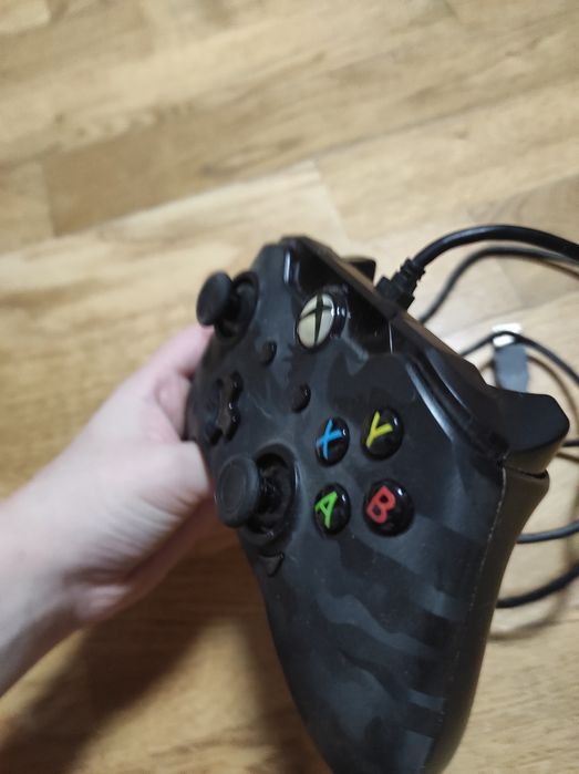 Продаю Xbox One S