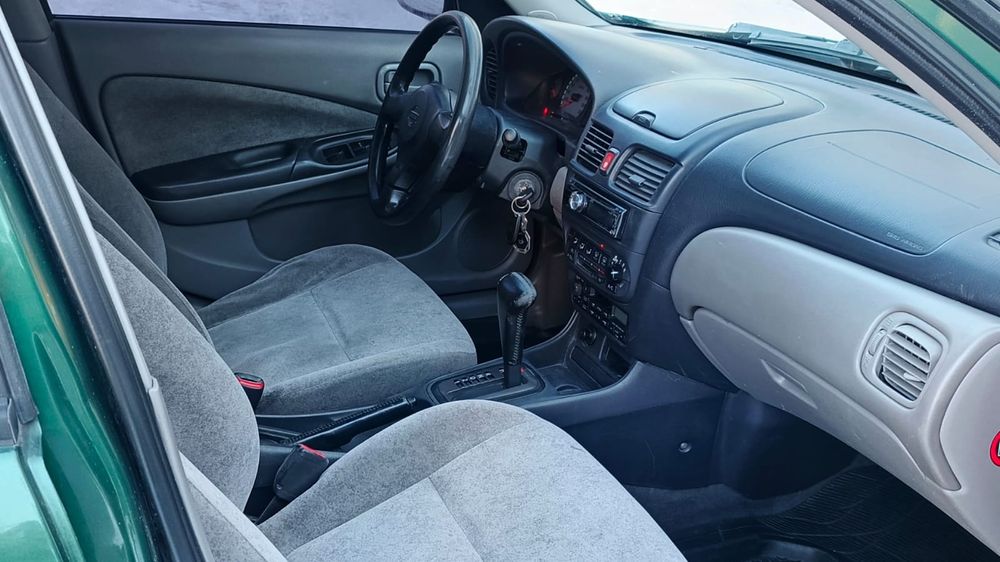 Продам Nissan almera автомат