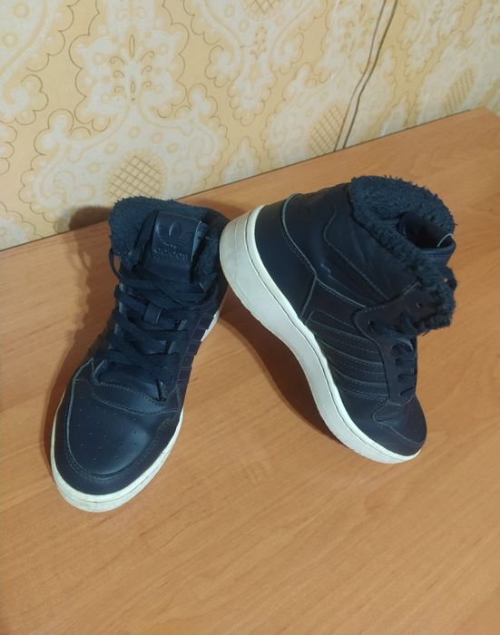 Кроссовки Adidas M Attitude Revive W (36 размер)