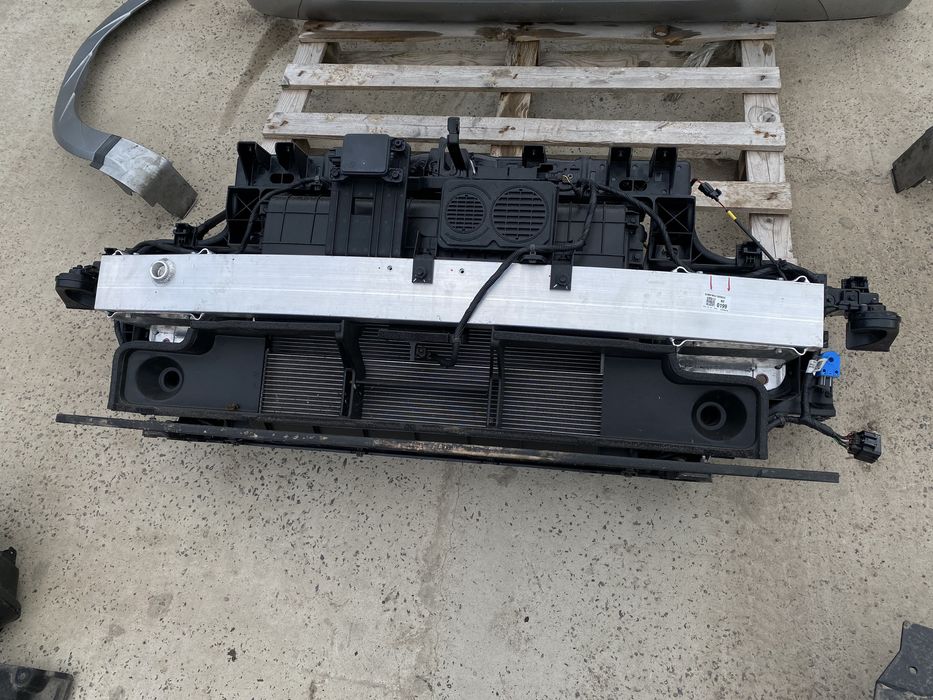 Hyundai IONIQ 5 бампер, капот, крило, фара, молдинг, радіатори