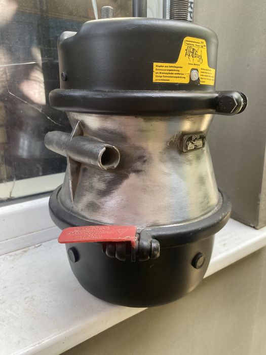 Енегроакамулятор BWP для VOLVO FH12