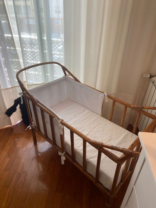 Cama de bebé de verga