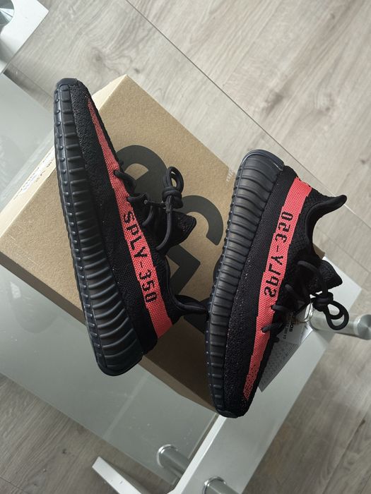 Adidas Yezzy Boost 350 V2 Red stripe core black red