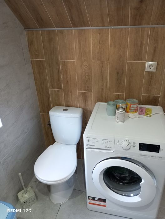 "Біля річки" Кваси