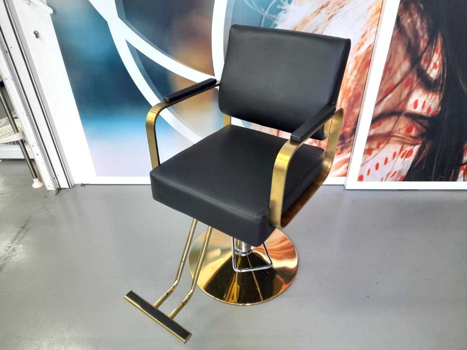 Cadeira Hidráulica Dourada e Preta Novas