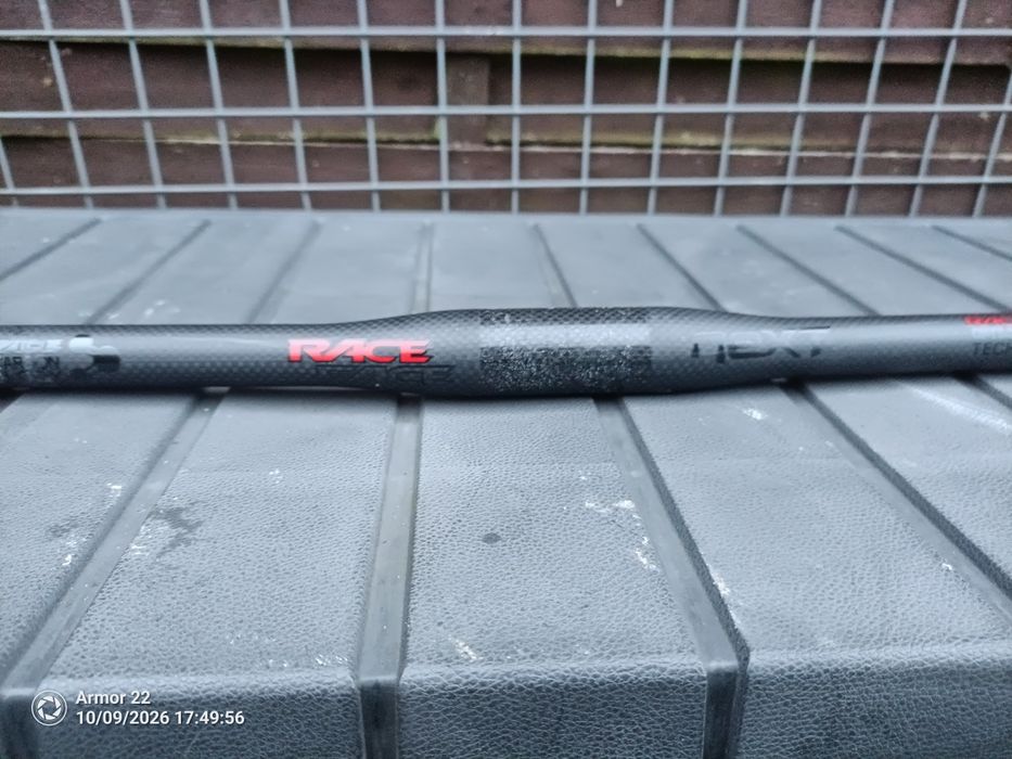 Kierownica MTB Race Face carbon 680mm