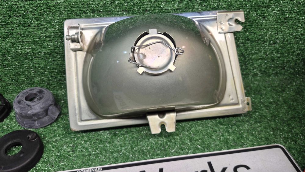 Otica Farol Esquerdo Nissan Micra K10 de 1983 a 1988 Ref. 10880.0902 NOVO DENJI