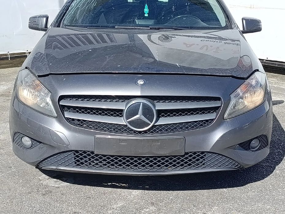 Frente completa MERCEDES-BENZ Classe A (W176)