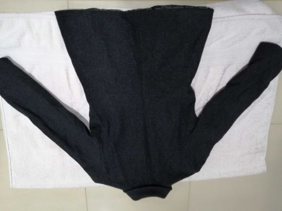 Casaco cinzento, Corte Play, tamanho S