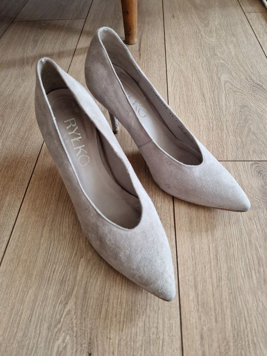 Szpilki szare Ryłko