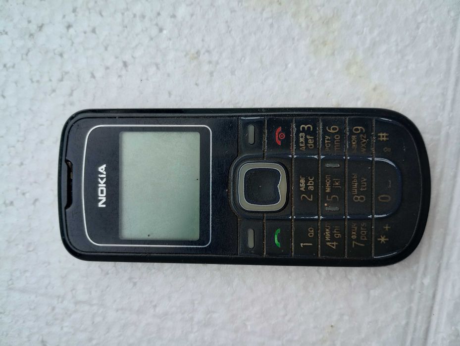 телефон Nokia 2102