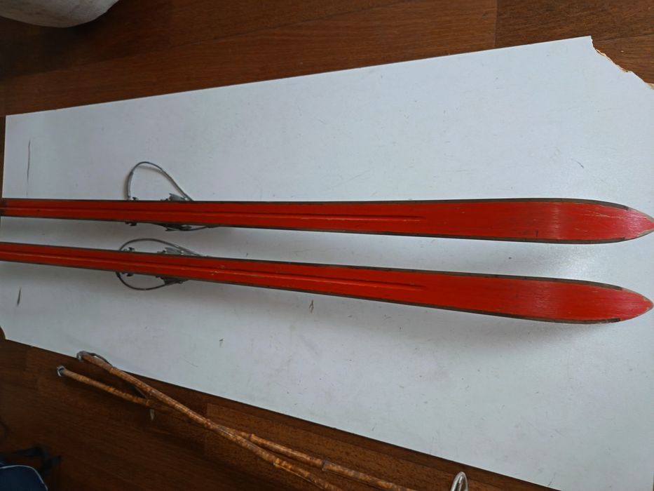 Stare narty  drewniane i kijki 200cm