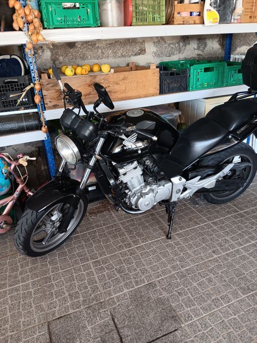 Moto Honda cbf 500