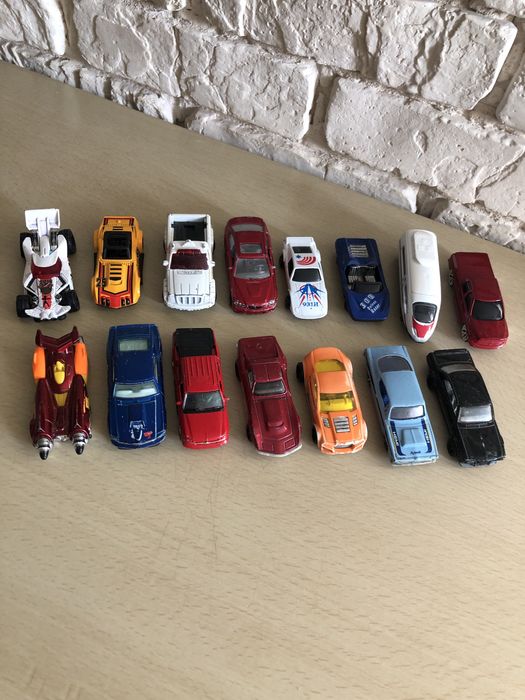 Машинки Hot Wheels