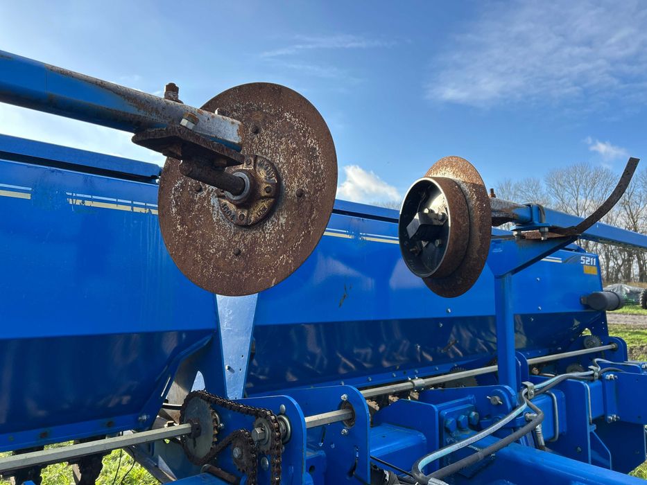 Сівалка прицепна зернова механічна Landoll 5211 6м