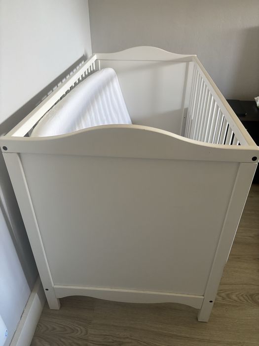 Cama / Berço com colchão