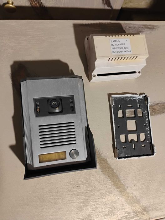 Zestaw wideodomofonu EURA RL-037ID-1