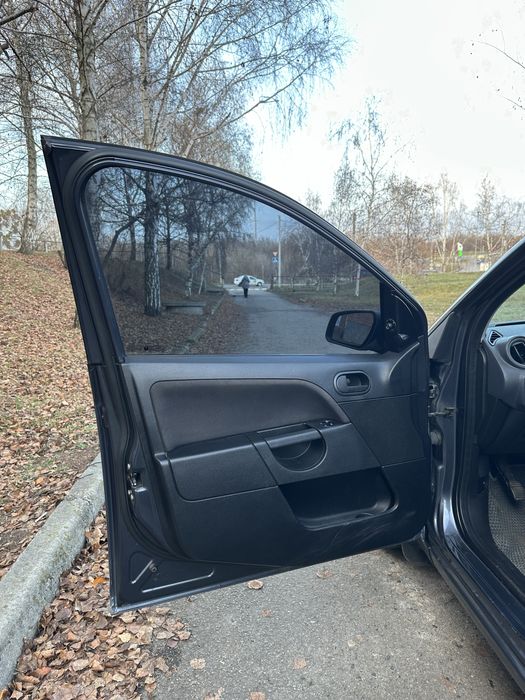 Ford Fiesta 2008 — гарний стан, бюджетна ціна!