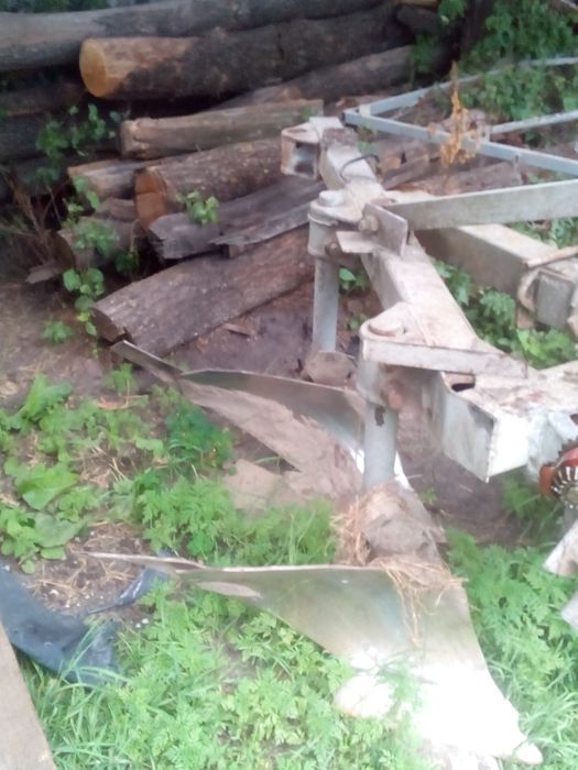 Продам плуг 3*30