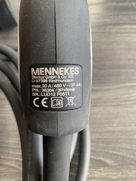 Зарядка Мерседес кабель  EQV EQS EQC a0005833301