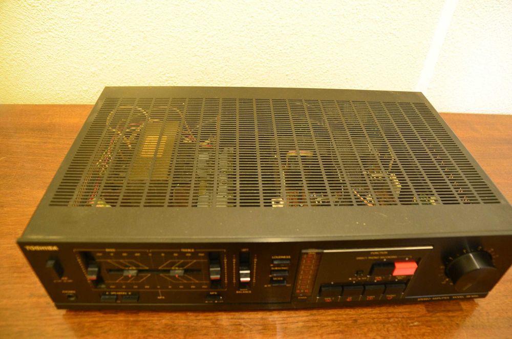 Amplificador Toshiba SB-M56
