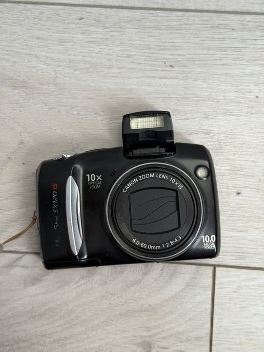 Цифровий фотоапарат Canon PowerShot SX120 IS
