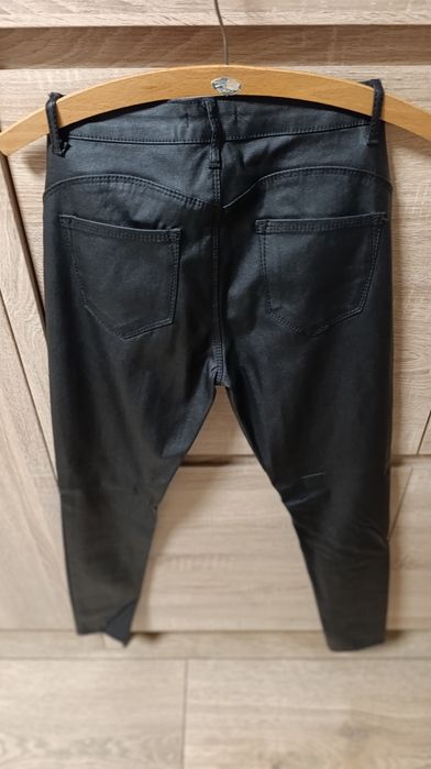 Spodnie skórzane M.sara rozmiar M 28