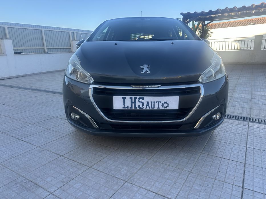Peugeot 208 2015