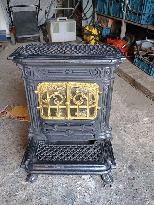 Piec żeliwny  wolnostojący