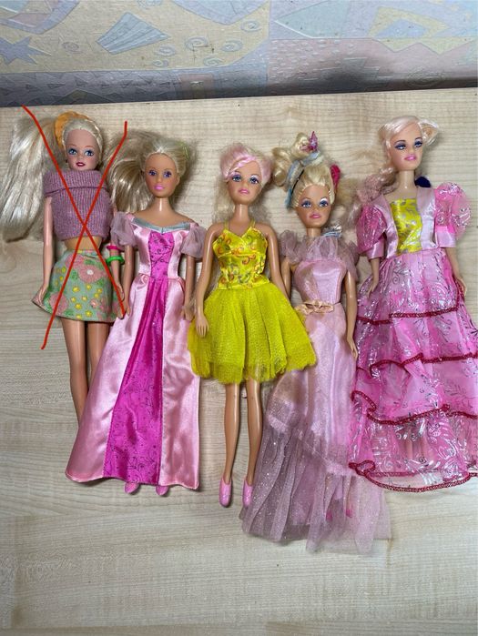 Ляльки рухливі в гарному стані