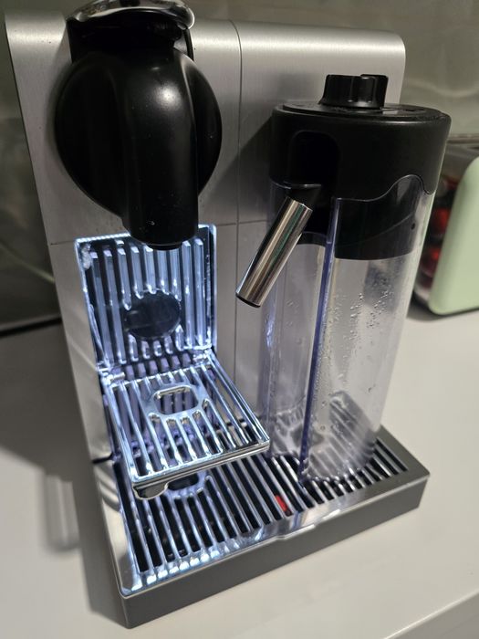 Nespresso Latissima DeLonghi