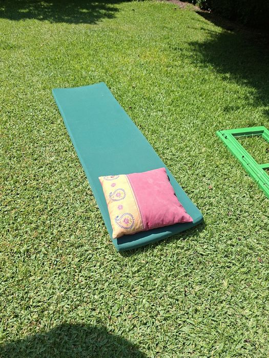 1 Colchão para espreguiçadeira jardim, tecido verde, usado