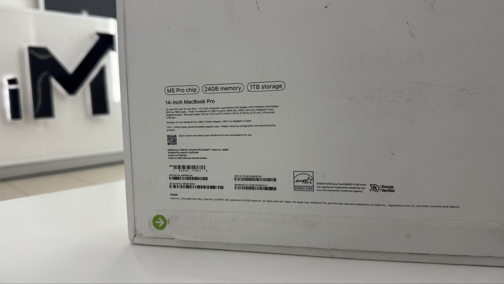 MacBook Pro 14” M5 Pro 24/1Tb Space Black Новий Open Box, MGDR4 2300€