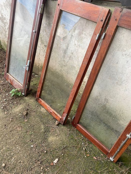 Janelas Madeira com vidros