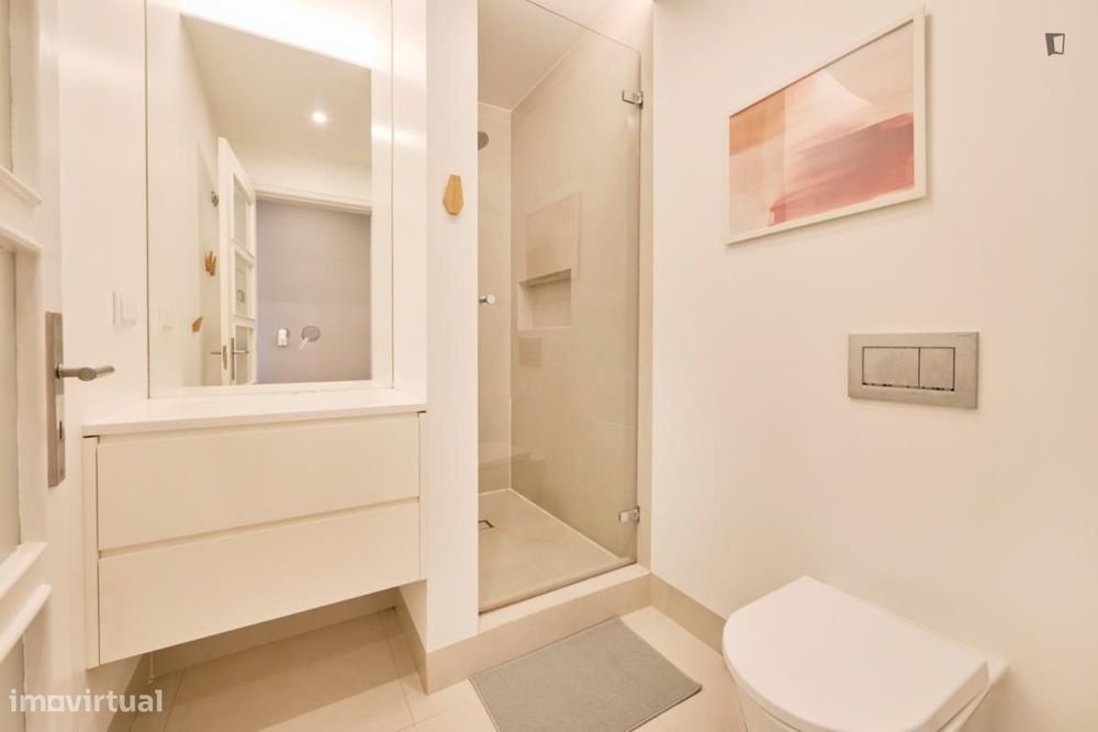 Quarto - localizado em Picoas Lisbon