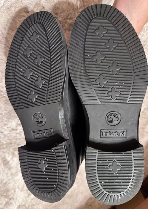 Продам черевики Timberland